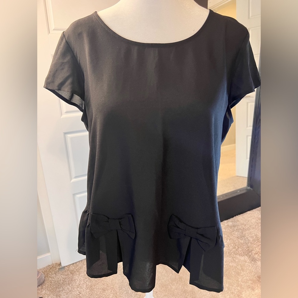 Eric + Lani Black with Bows Top